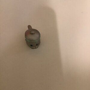Shopkins Season 2 #029 Saucy Pan Silver, Preloved